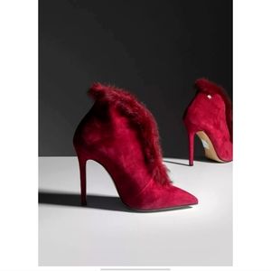 Isabella Lo.Russo split vamp booties  6.5 36.5